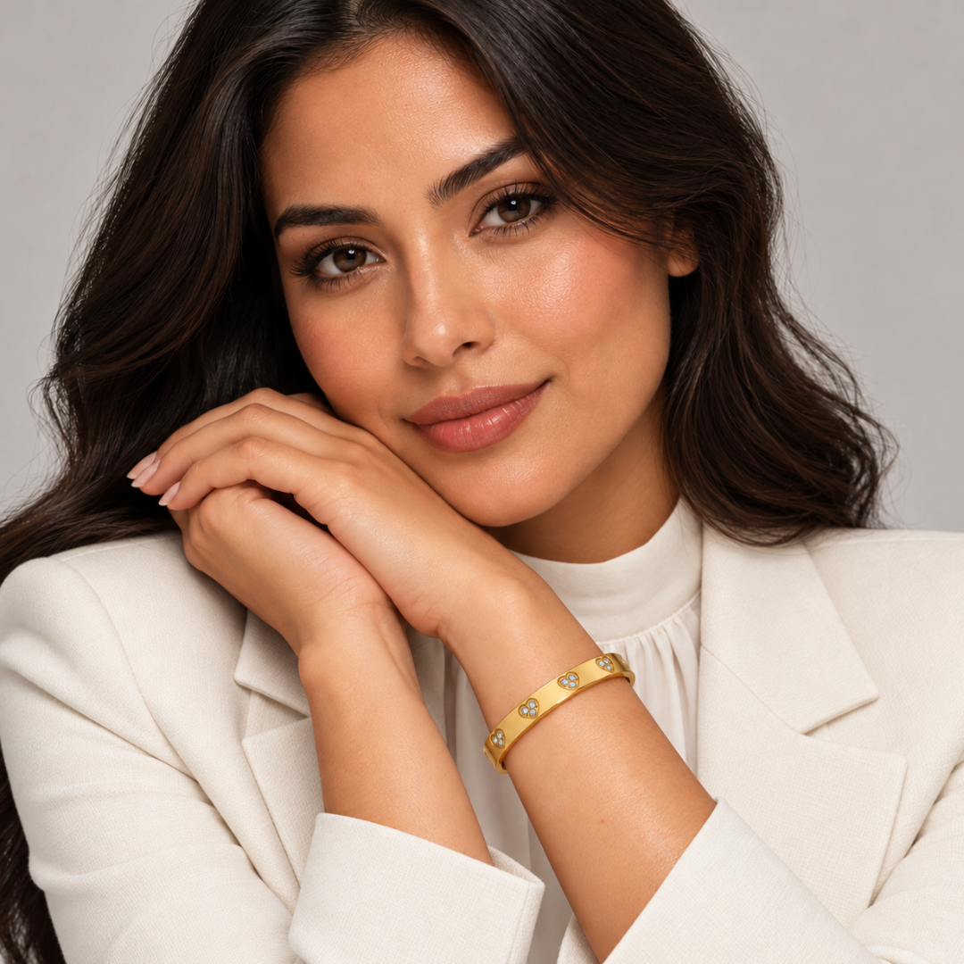 Reenie | Gold Plated Zircon Hearts Bangle