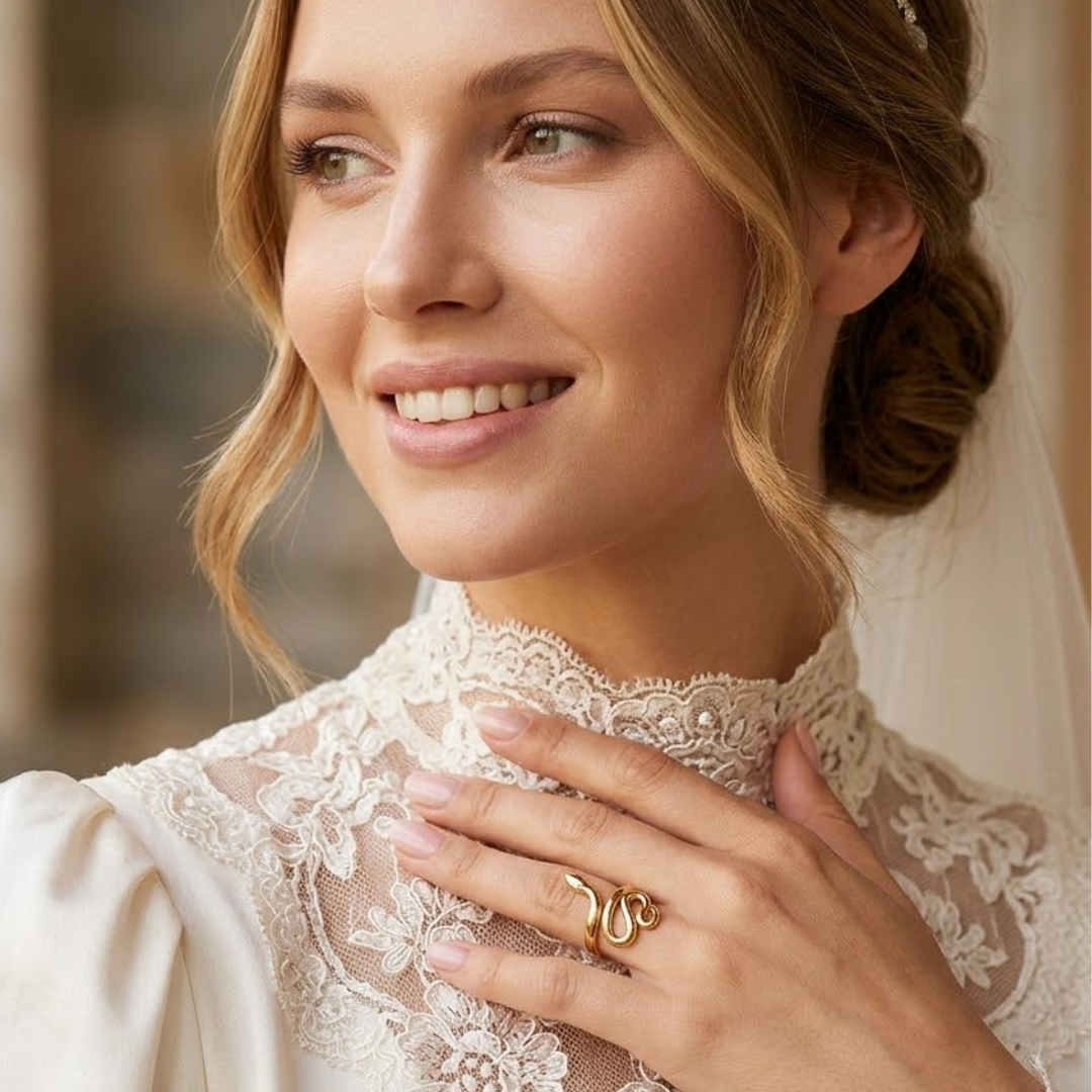 Maelle | Gold-Plated Snake Charm Resizable Ring