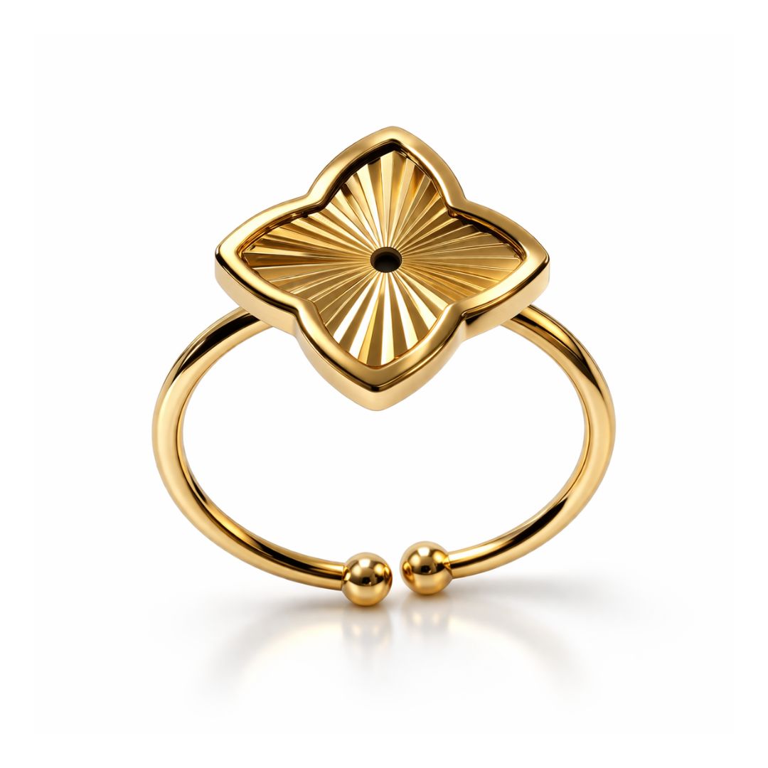 Eva | Gold Plated Textured Four-Leaf Clover Ring