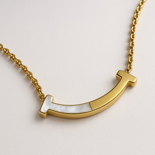 Monica | 18K Gold Plated T-Smile Pendant Waterproof Necklace with Shell
