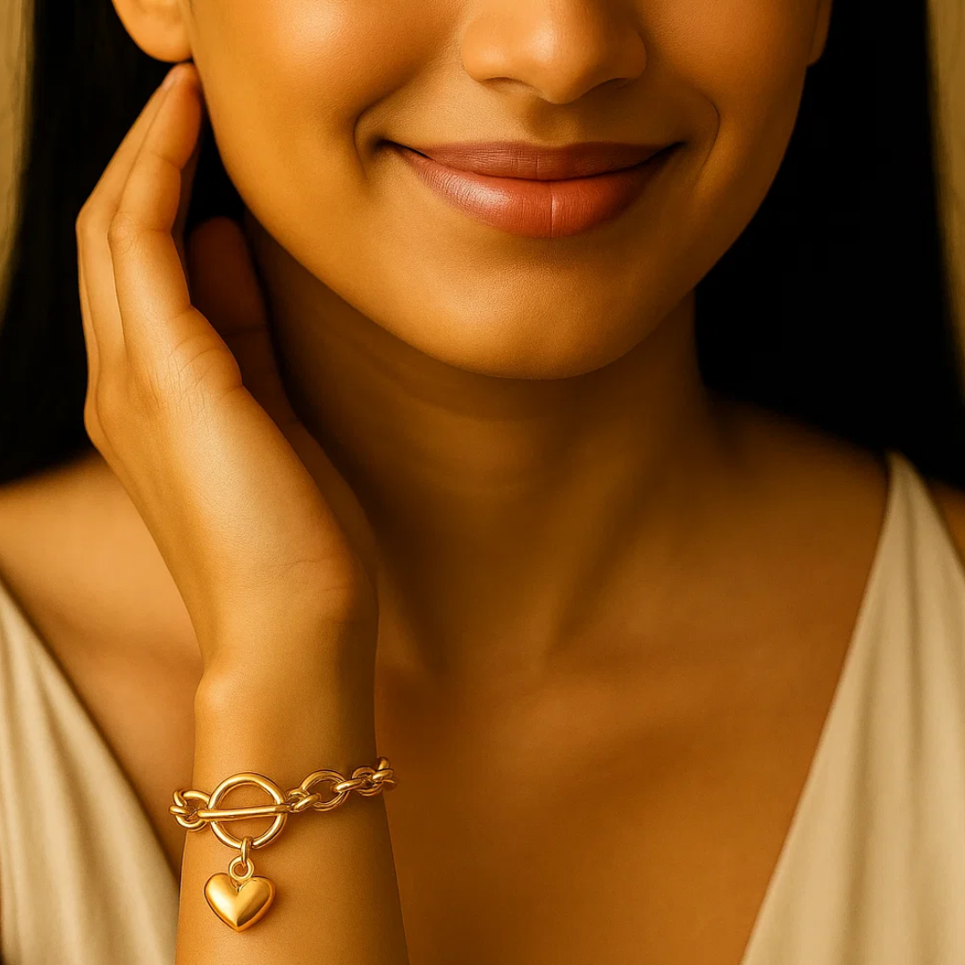 Luna | 18K Gold-Plated Solid Heart Charm OT Buckle Chunky Bracelet