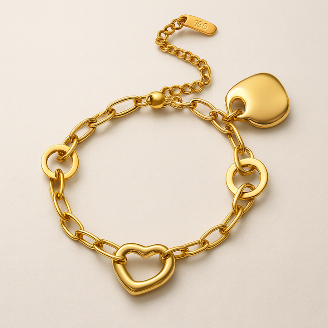 Venelle | 18K Gold-Plated Heart Charm Chunky Bracelet