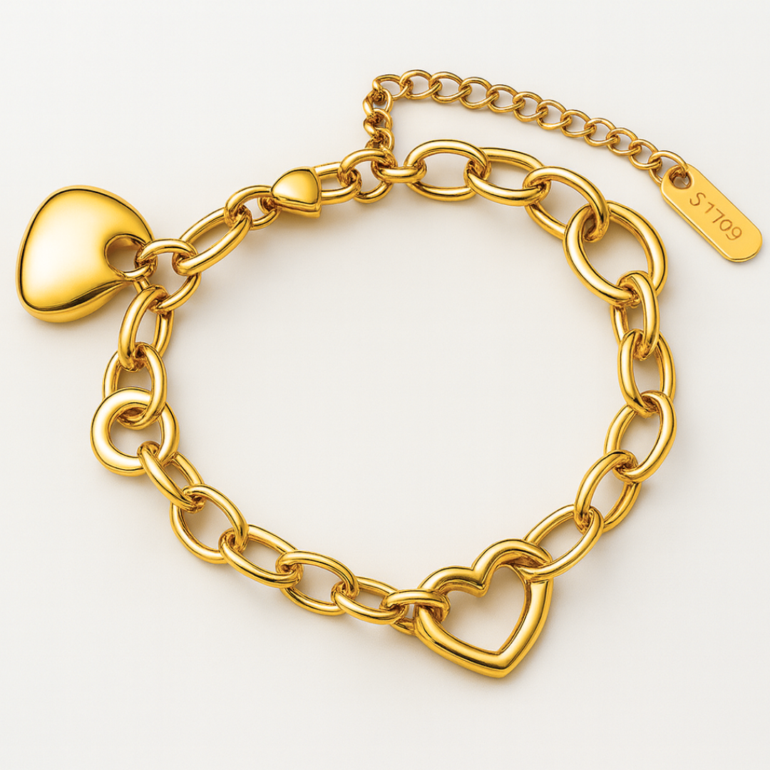 Venelle | 18K Gold-Plated Heart Charm Chunky Bracelet