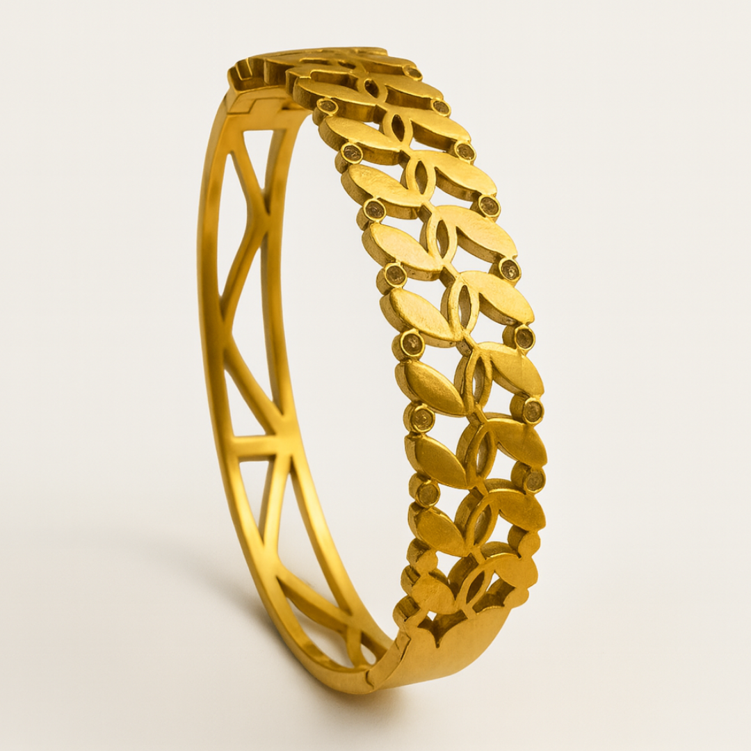 Arielle | 18K Gold-Plated Chunky Hollow Cuff Bangle Bracelet