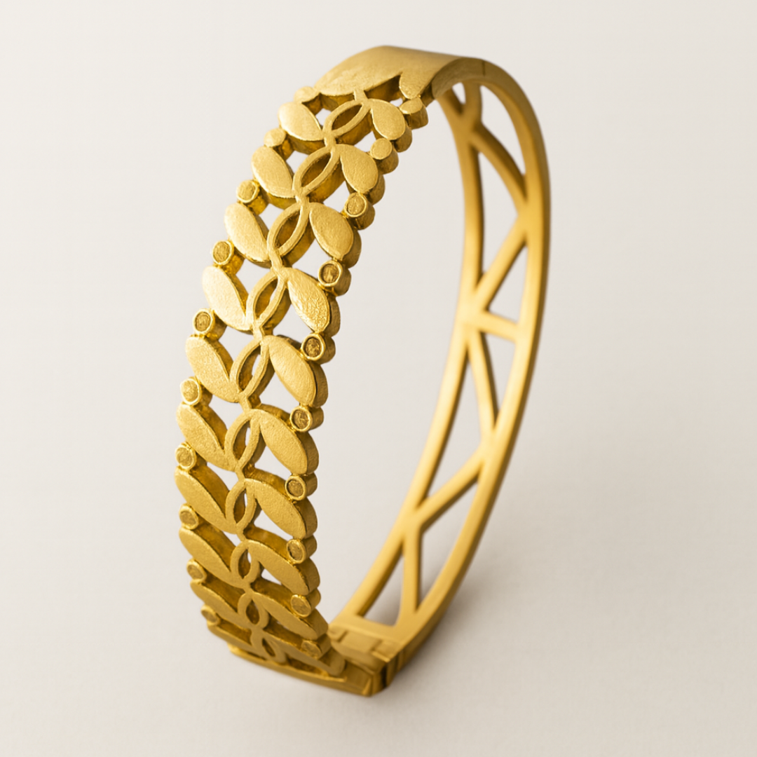 Arielle | 18K Gold-Plated Chunky Hollow Cuff Bangle Bracelet