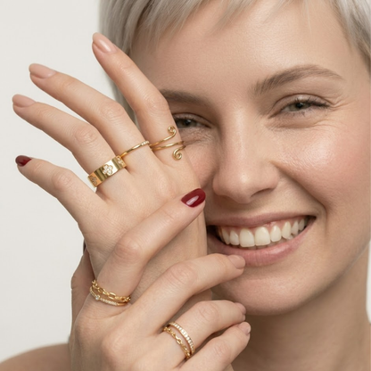 Viana | Gold Plated Four-Leaf Clover Ring