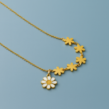 Daisy | 18K Gold Plated Floral Motif Pendant Waterproof Necklace