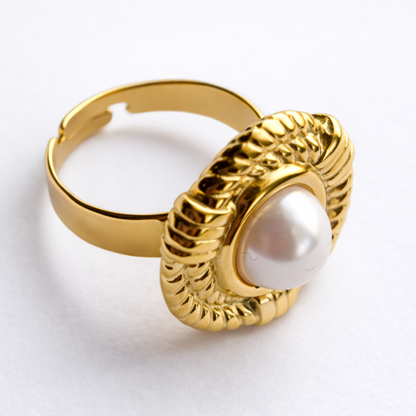 Zoe | Gold Plated Vintage Chunky Resizable Ring with a Round Pearl