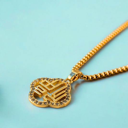 Coco | Gold Plated Hollow Clover Necklace with Zircons