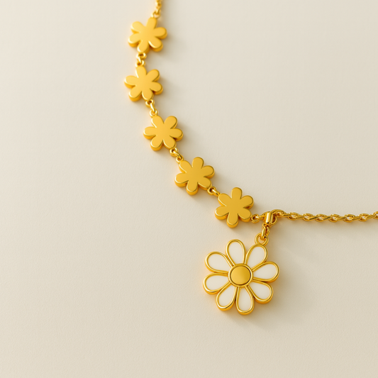 Daisy | 18K Gold Plated Floral Motif Pendant Waterproof Necklace
