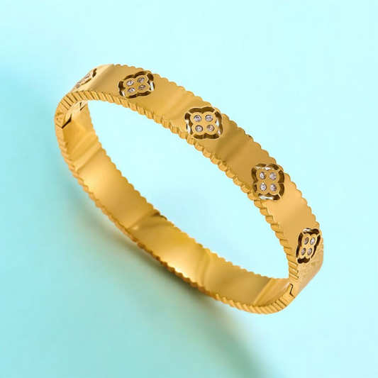 Viviana | Gold-Plated Four-Leaf Clover Cuff Bangle Bracelet with Zircons