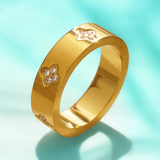 Viana | Gold (18K) Plated Four-Leaf Clover Waterproof Ring