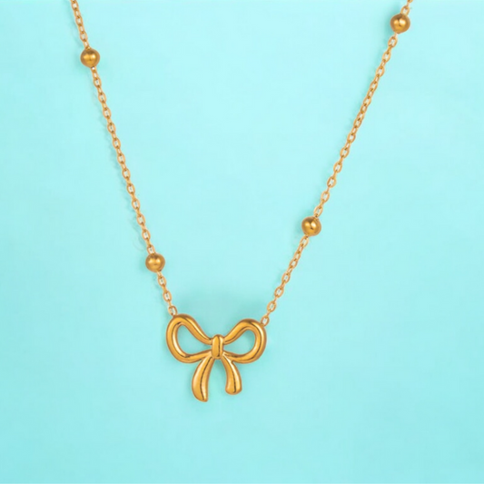 Quinn | Gold Plated Bow Shaped Pendant Necklace