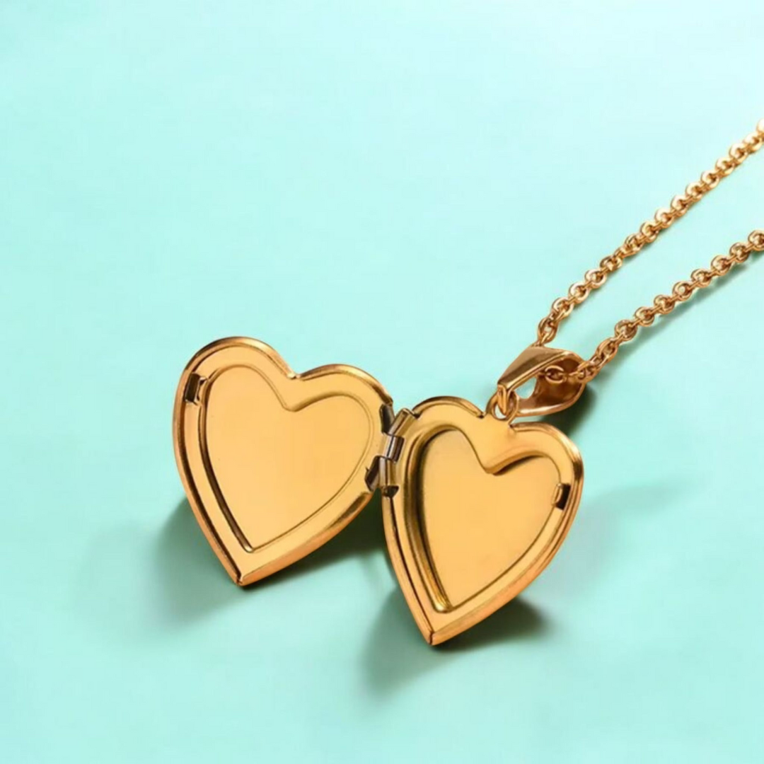 Rochelle | Gold (18K) Plated Heart Photo Frame Locket Pendant Waterproof Necklace