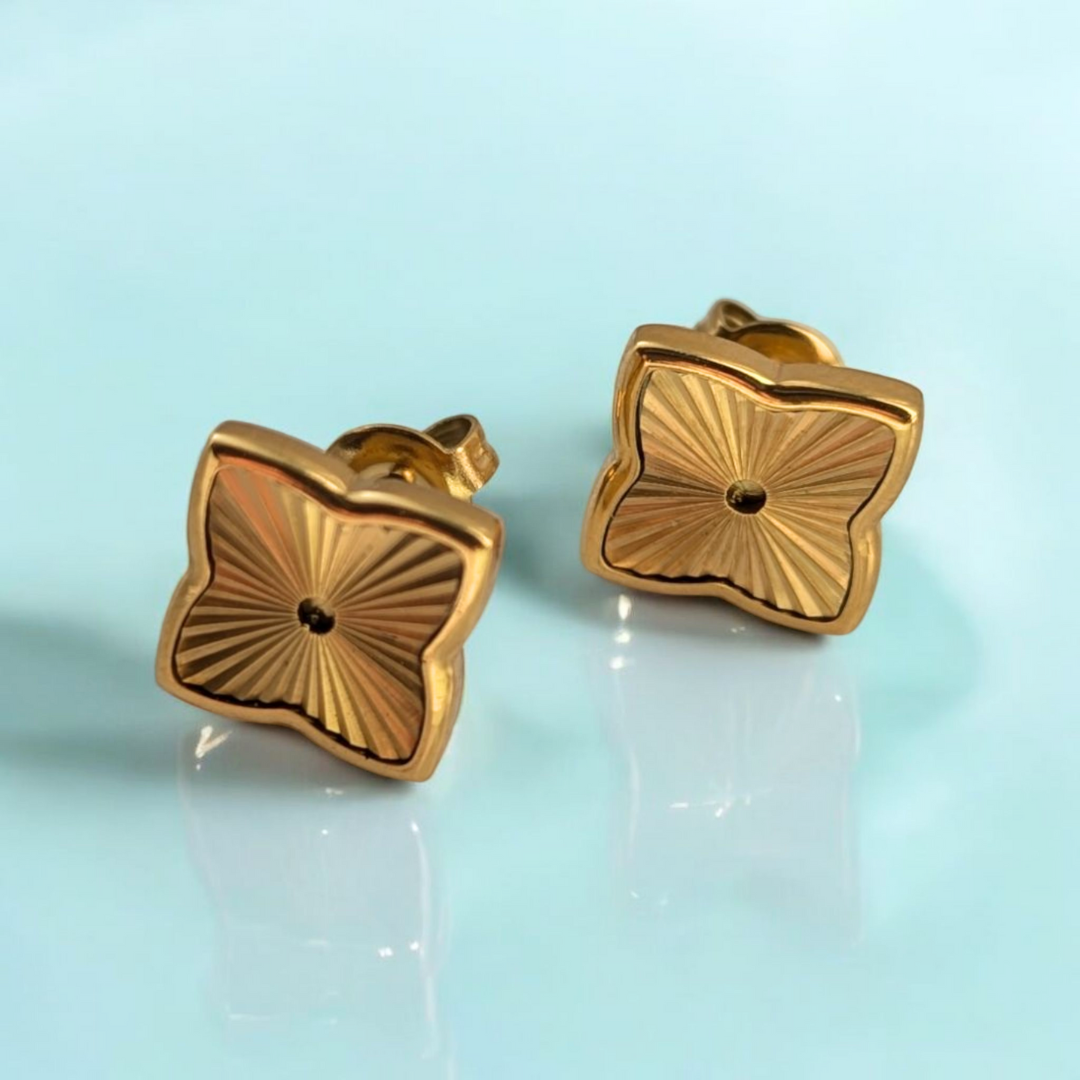 Lara | Gold (18K) Plated Four-Leaf Clover Flower Waterproof Stud Earrings