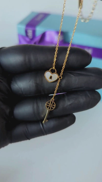Daria | Gold (18K) Plated Heart Lock and Key Waterproof Necklace