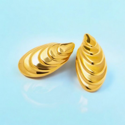 Vaylise | Gold Plated Shell Shaped Chunky Vintage Drop Earrings