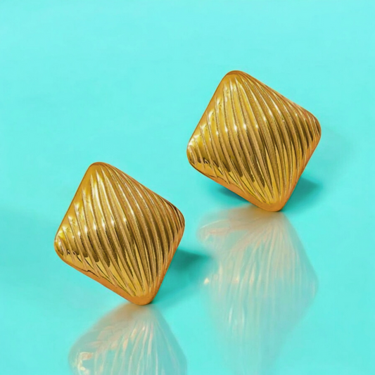 Orielle | Gold-Plated Vintage Ribbed Square Stud Earrings
