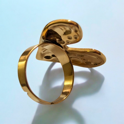Avena | Gold-Plated Vintage Chunky Heart Hammered Resizeable Ring